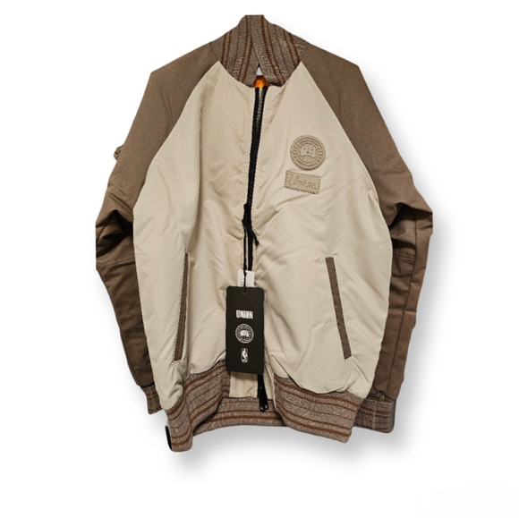 COPY - CANADA GOOSE & NBA COLLECTION W/UNION BOMBER JACKET - Picture 2 of 10
